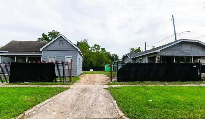 Affordable Student Housing on Ennis Street, Houston